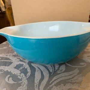 Pyrex Horizon Blue (1969-1972) 444 Mixing Bowl